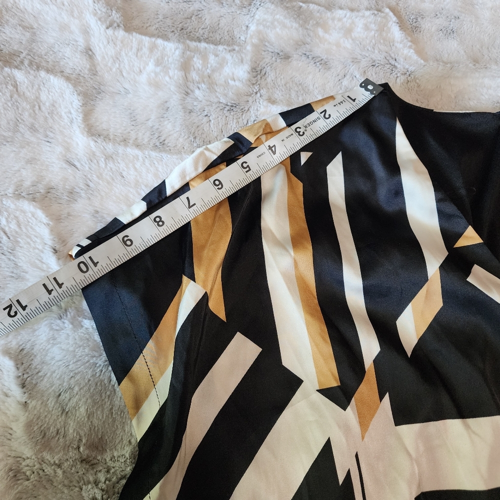 Luxeology Geometric Black and Gold Wide Leg Jumpsuit - Size XL Petite Length - Picture 10 of 16